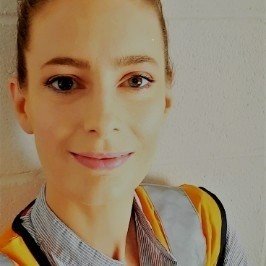 Sarah Curley adj Sarah in hi vis